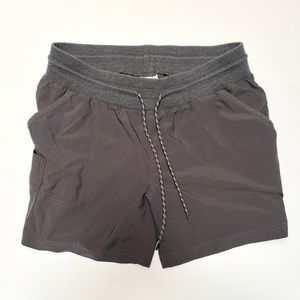 Columbia drawstring shorts